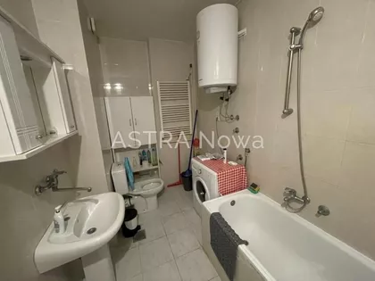 Vukov Spomenik | 4zida.rs