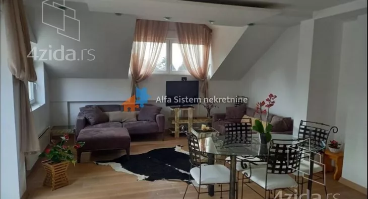 Troiposoban stan | 4zida