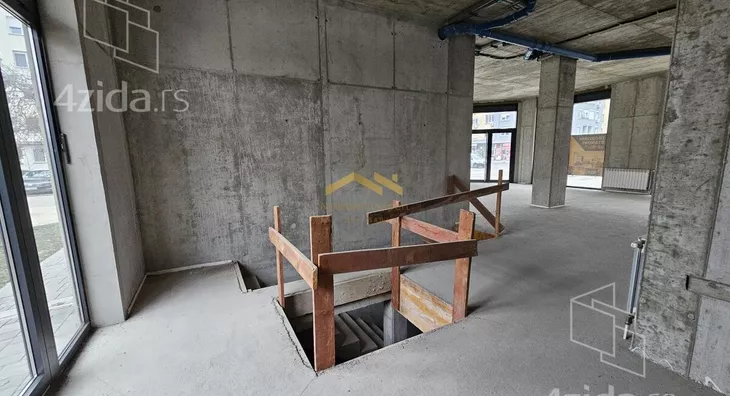 Poslovni prostor | 4zida