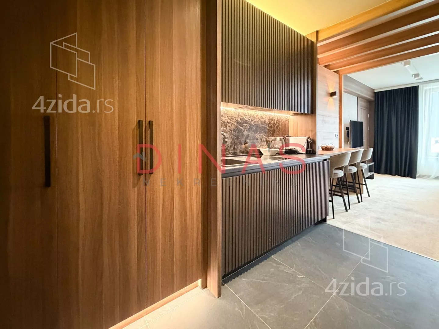 Garsonjera | 4zida