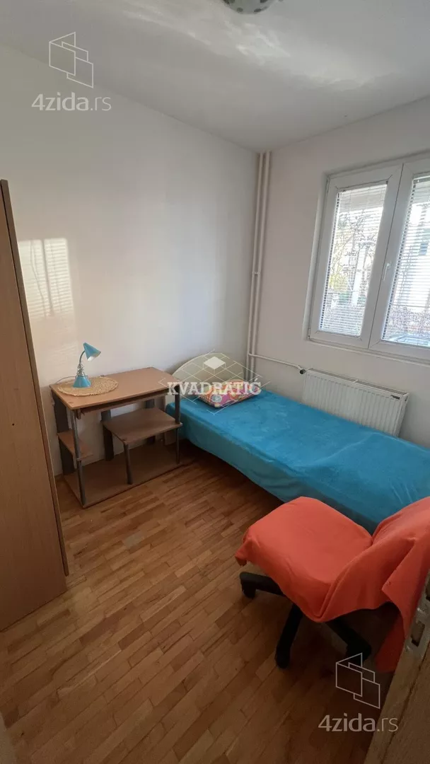 Petosoban stan | 4zida