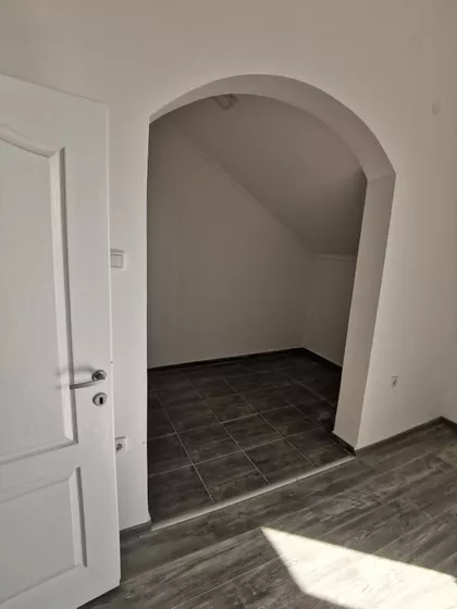 Segedinski Put 25 | 4zida.rs