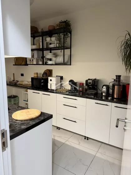 Ane Frank | 4zida.rs