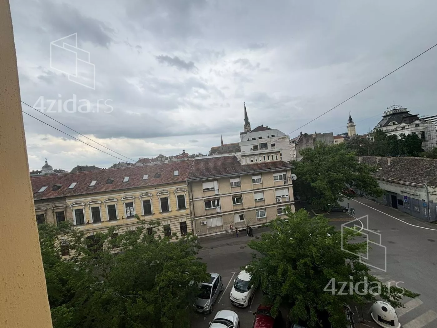 Dvoiposoban stan | 4zida