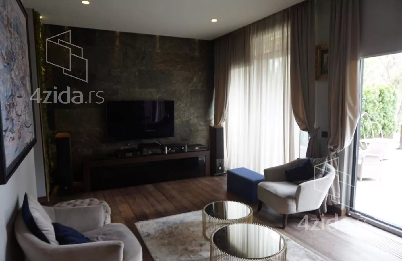 Petosoban stan | 4zida