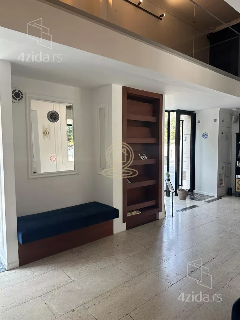 Lokal | 4zida