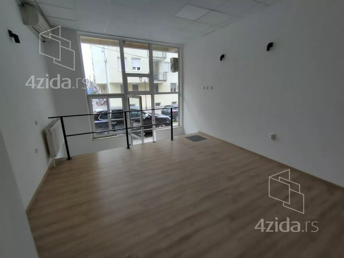 Poslovni prostor | 4zida