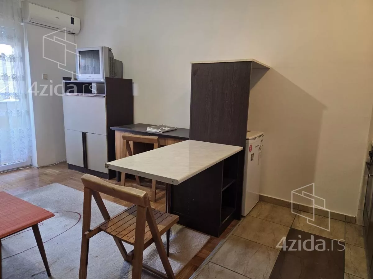 Garsonjera | 4zida
