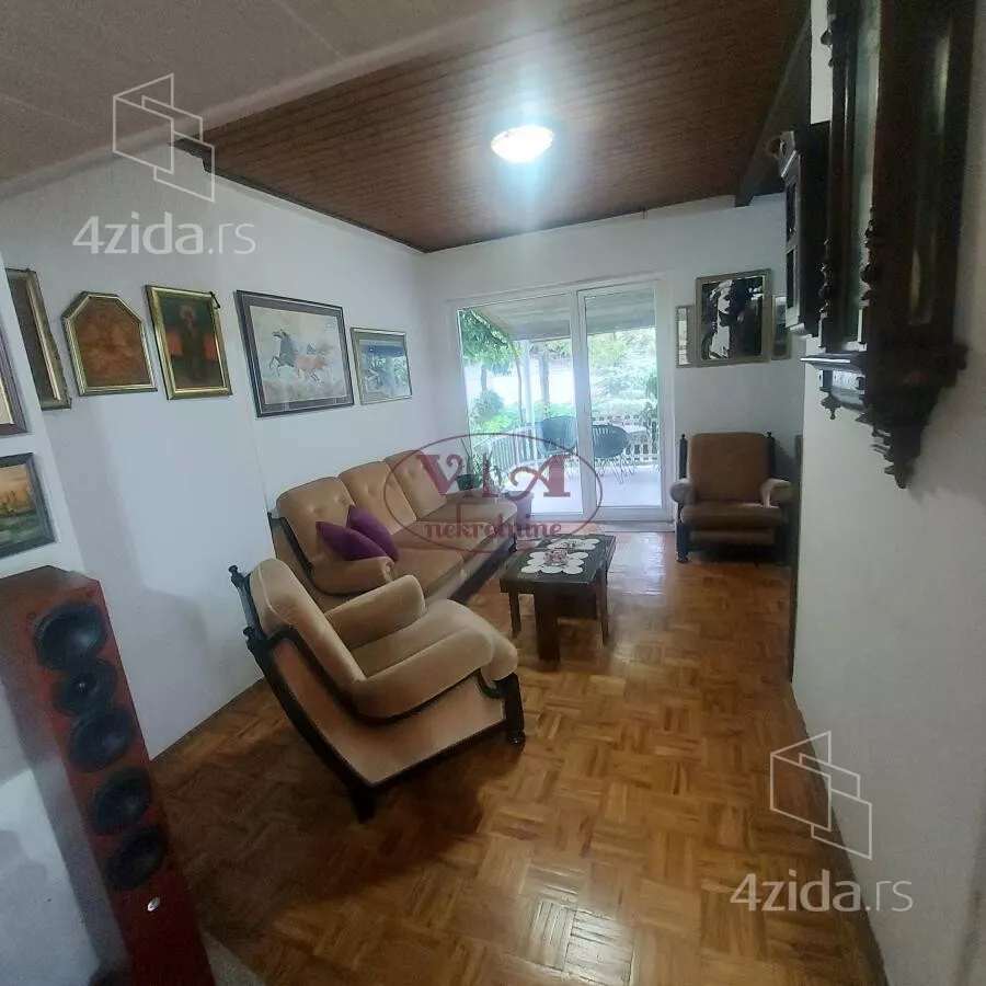 Kuća | 4zida