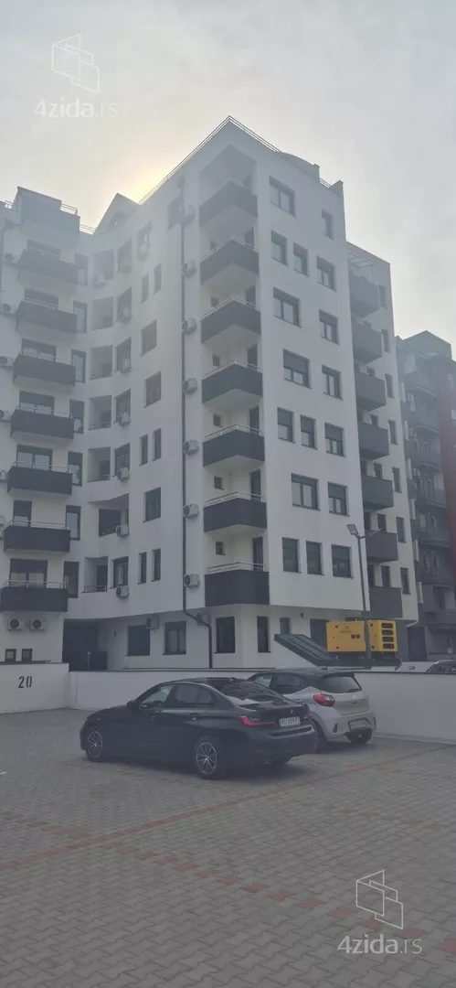 Parking | 4zida