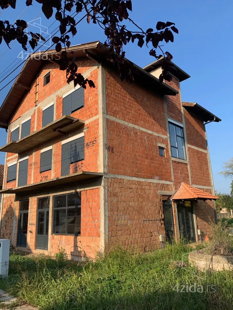 3-etažna kuća | 4zida