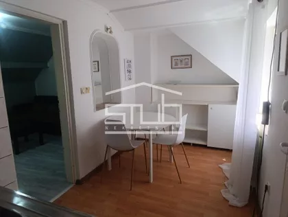 Vladimira Mitrovića | 4zida.rs