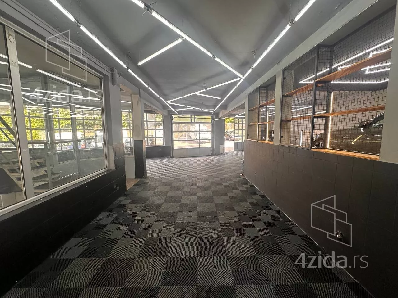 Poslovni prostor | 4zida