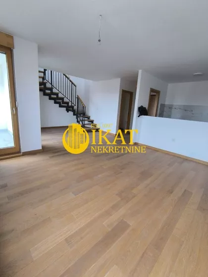 Cara Dušana | 4zida.rs