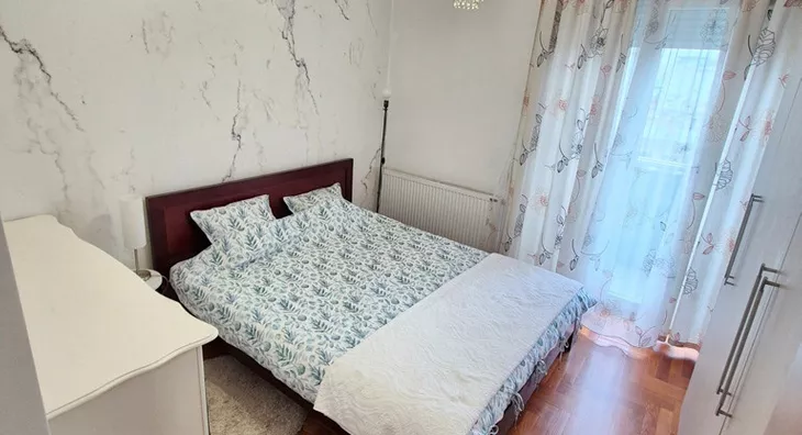 Šestosoban stan | 4zida