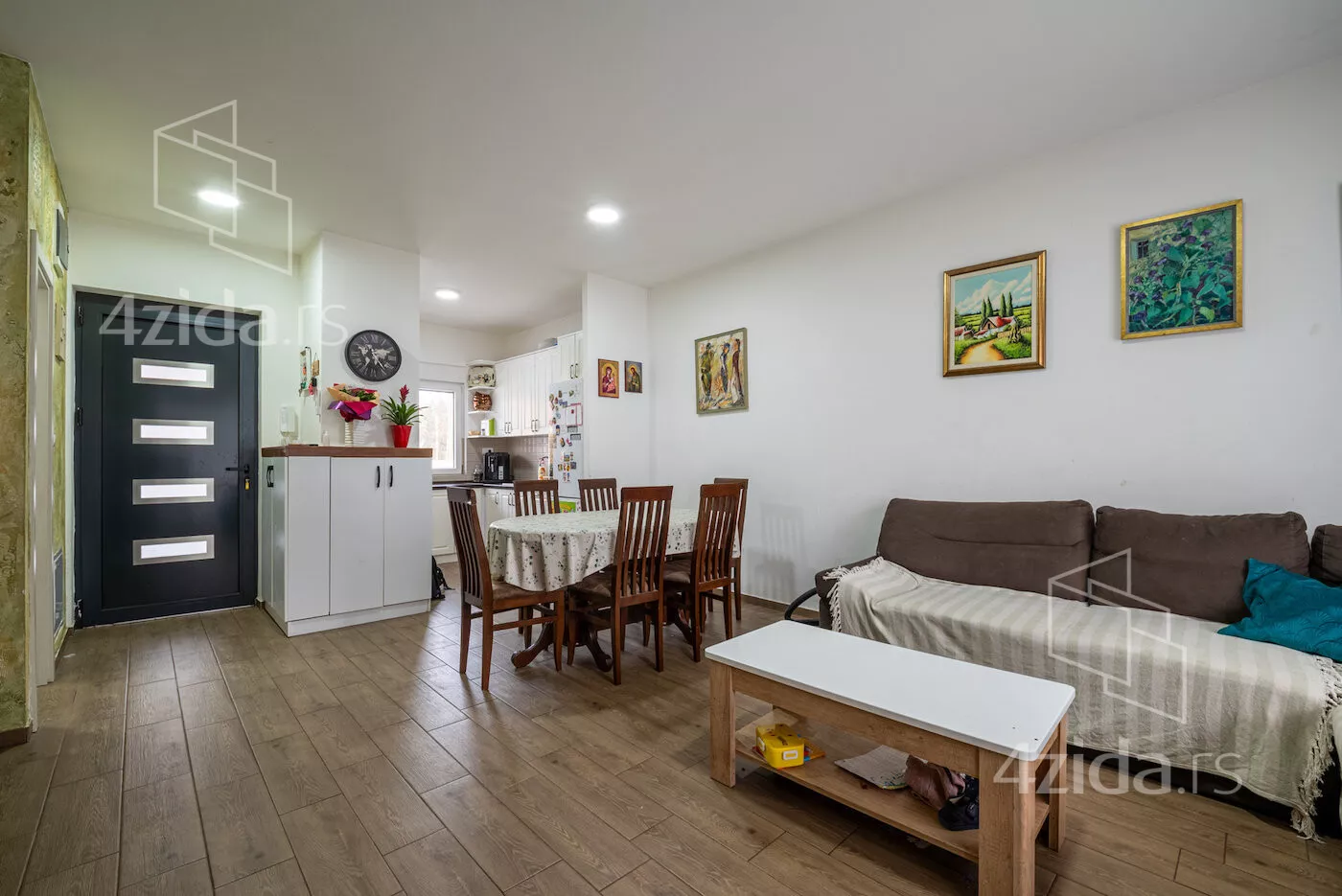 Četvorosoban stan | 4zida