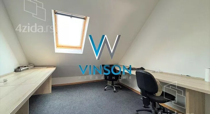 Četvoroiposoban stan | 4zida