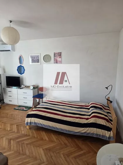 Vrbovski | 4zida.rs
