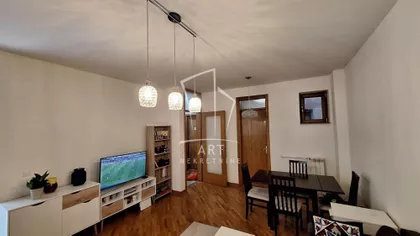 Jovana Ćirilova | 4zida.rs