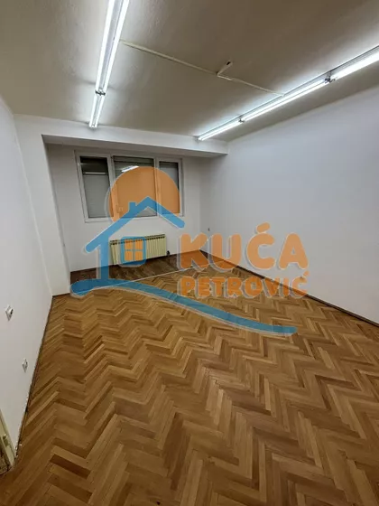 Cara Dušana | 4zida.rs