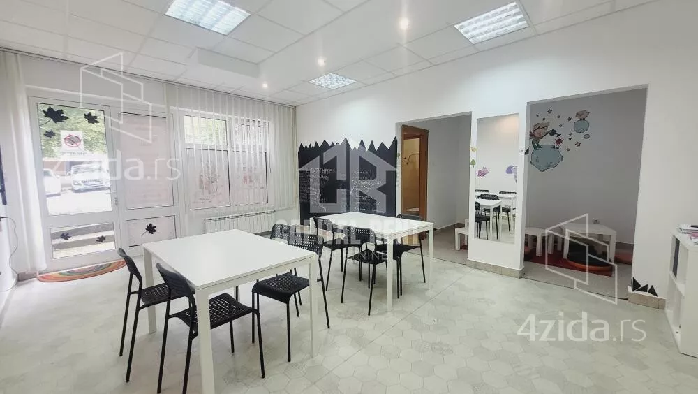 Poslovni prostor | 4zida