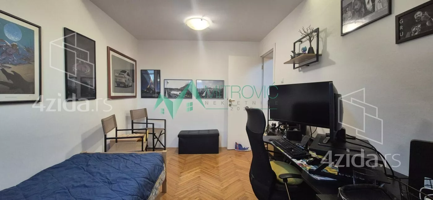 Troiposoban stan | 4zida