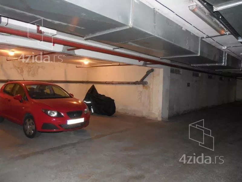 Četvoroiposoban stan | 4zida