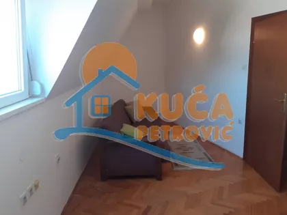 Kosovke Devojke | 4zida.rs