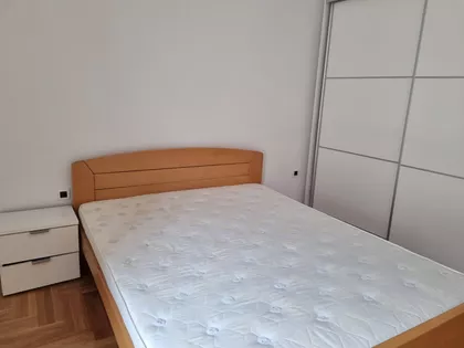 Janka Čmelika | 4zida.rs