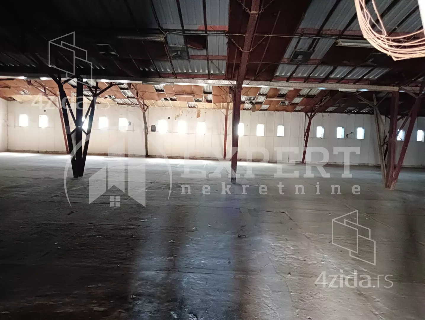 Lokal | 4zida