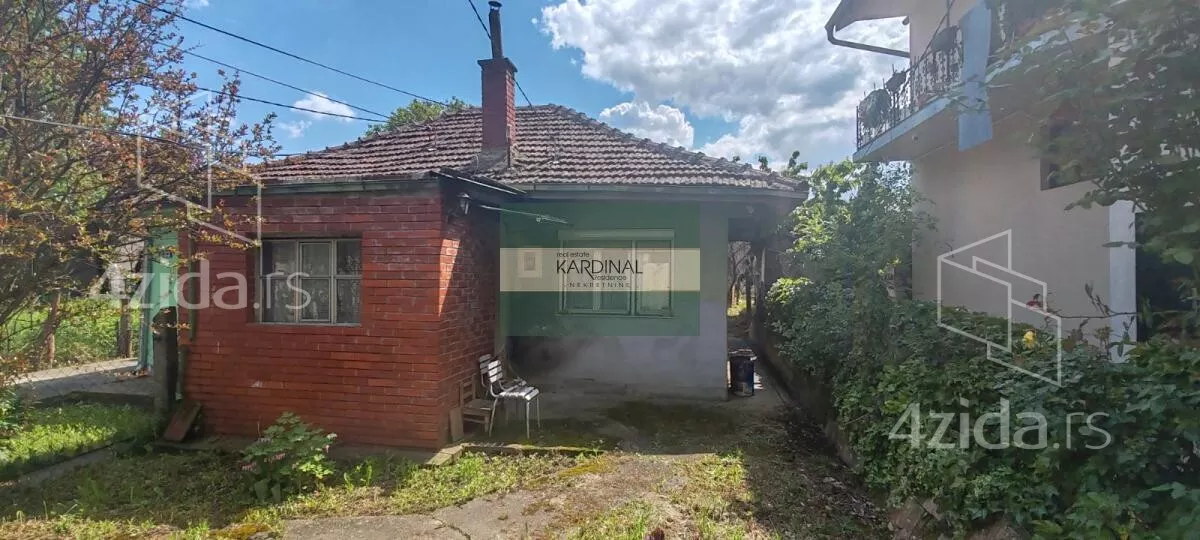 Plac | 4zida