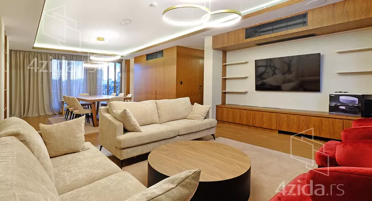 Šestosoban stan | 4zida