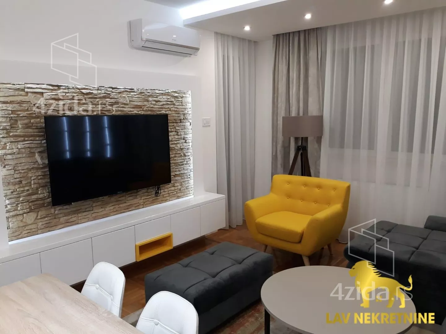 Dvoiposoban stan | 4zida