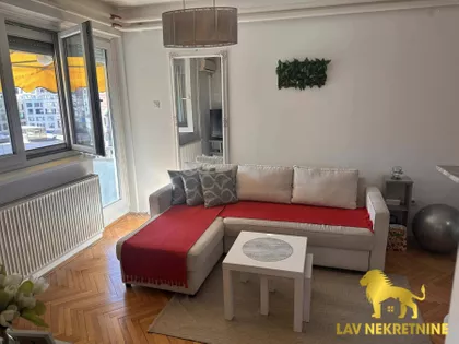 RUMENAČKA | 4zida.rs