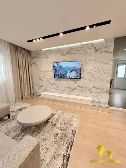 POLGAR ANDRAŠA | 4zida.rs