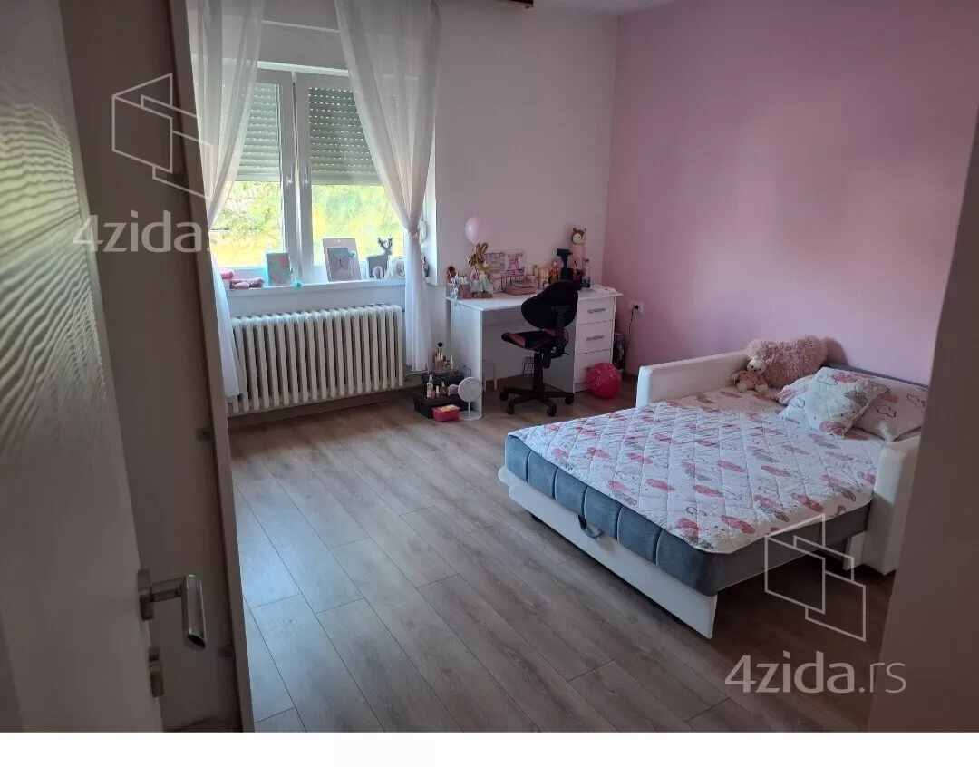 3-etažna kuća | 4zida