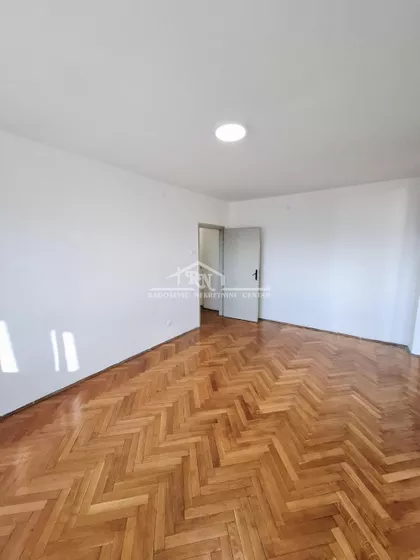 27. marta | 4zida.rs