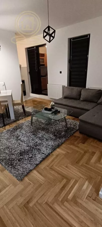 Dušanov Bazar | 4zida.rs