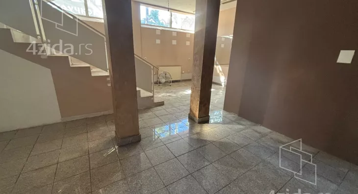 Poslovni prostor | 4zida
