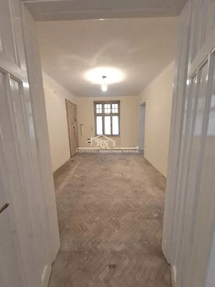 Šantićeva | 4zida.rs