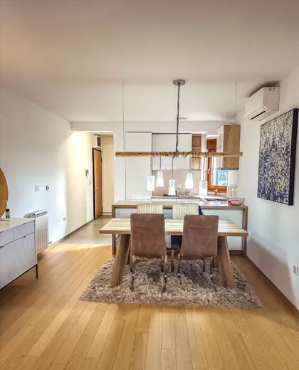 Velimira Bate Živojinovića | 4zida.rs