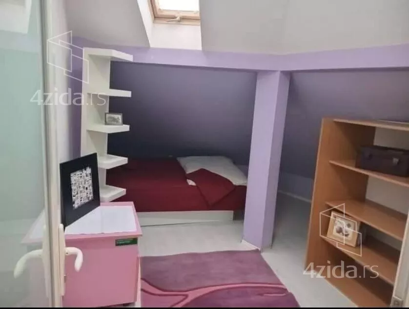 Troiposoban stan | 4zida