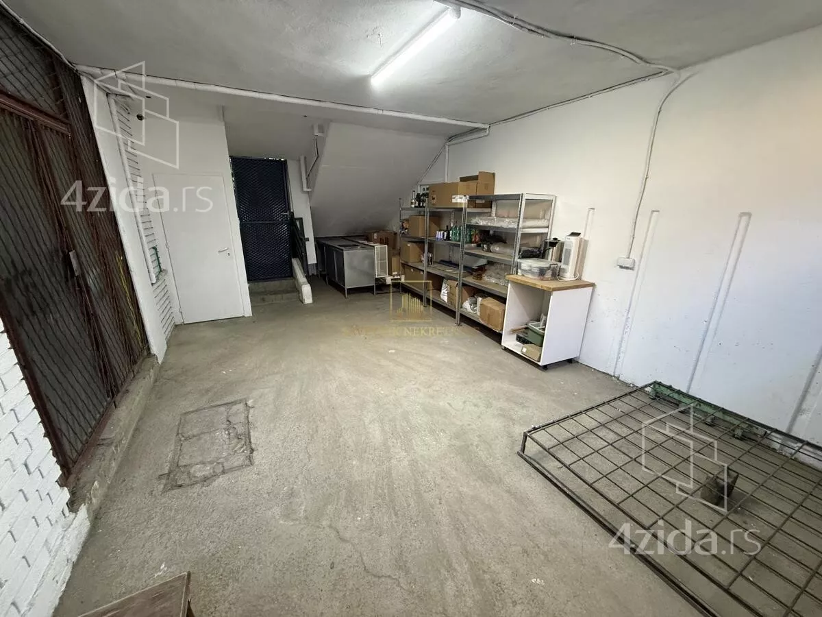 Poslovni prostor | 4zida