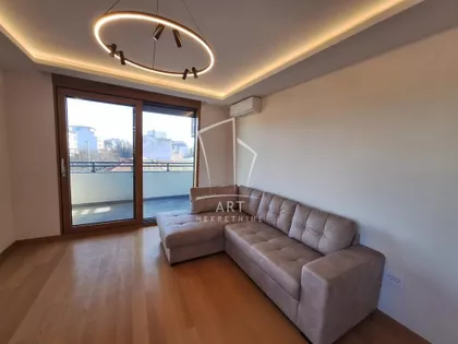 Cara Dušana | 4zida.rs