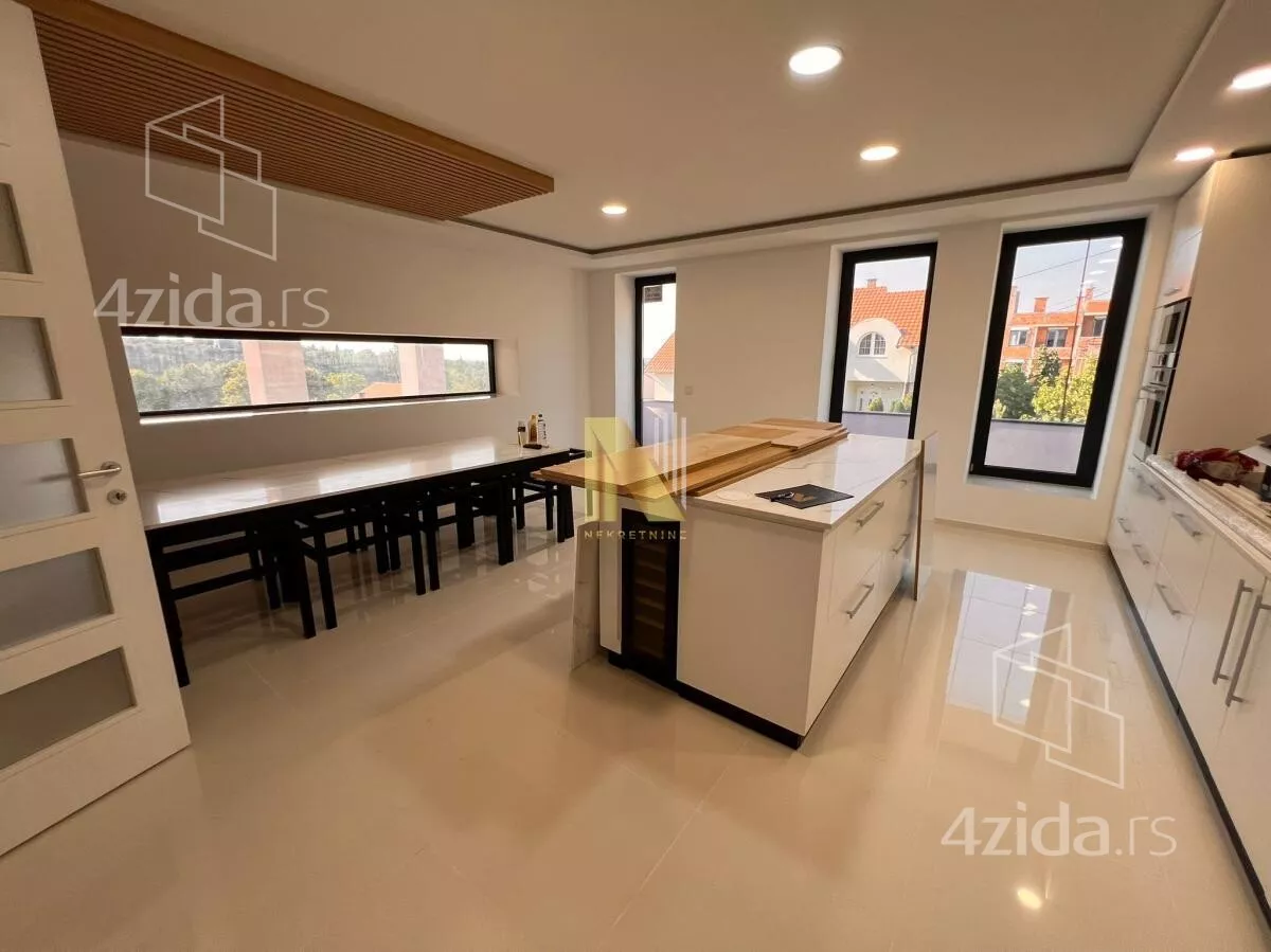 Kuća | 4zida