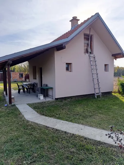 Milana Butozana | 4zida.rs