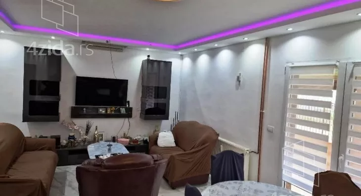 Petosoban stan | 4zida