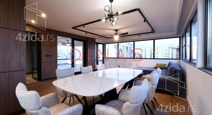 Petosoban stan | 4zida