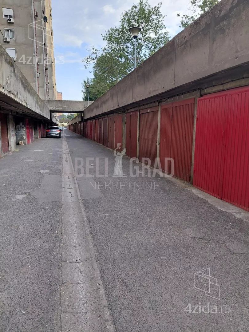 Garaža | 4zida
