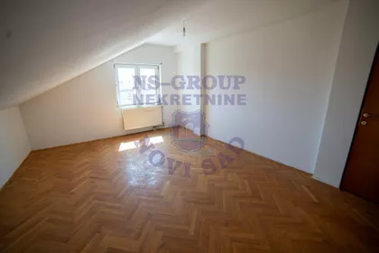 Petra Drapšina | 4zida.rs